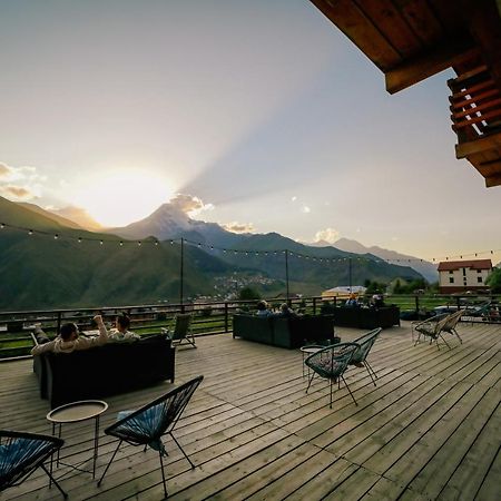 Alpenhaus Kazbegi Hotel & Restaurant Kültér fotó