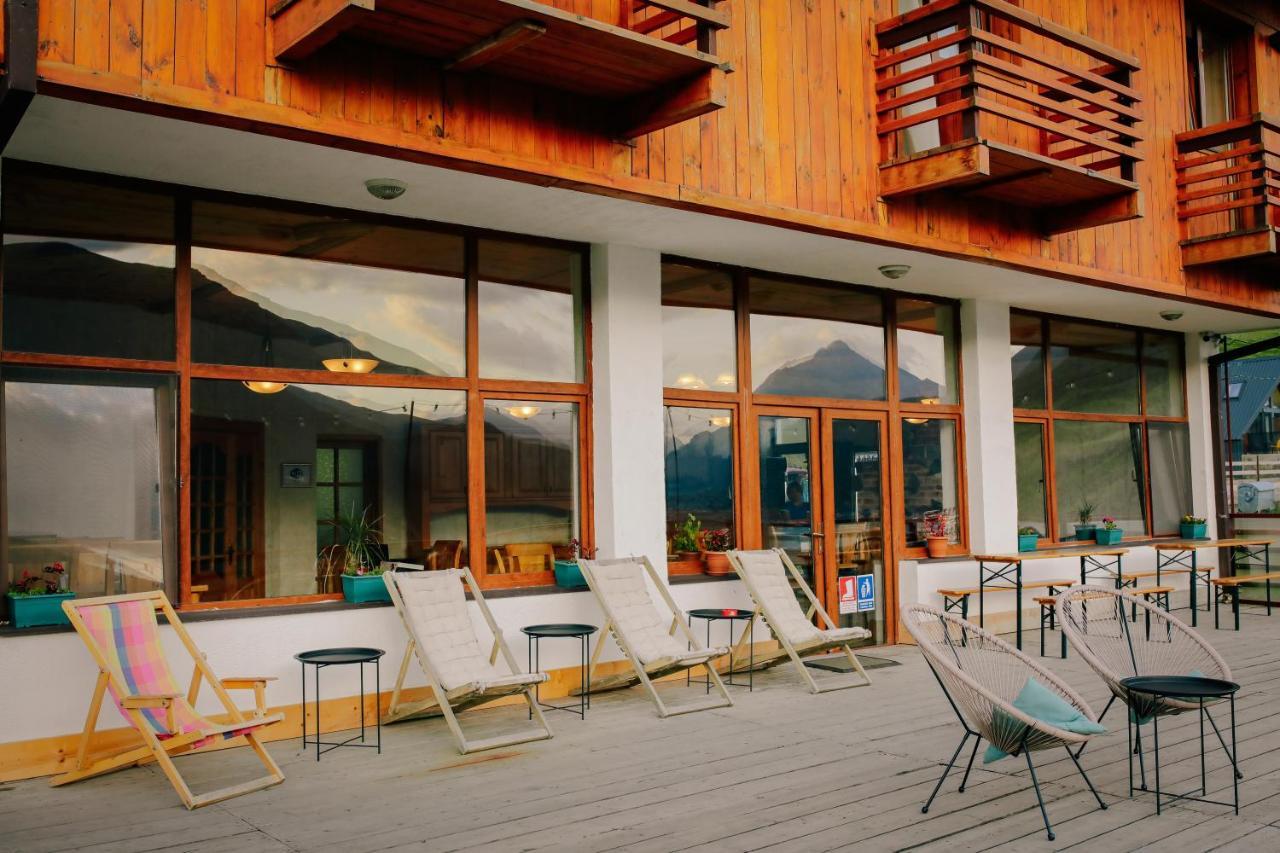 Alpenhaus Kazbegi Hotel & Restaurant Kültér fotó