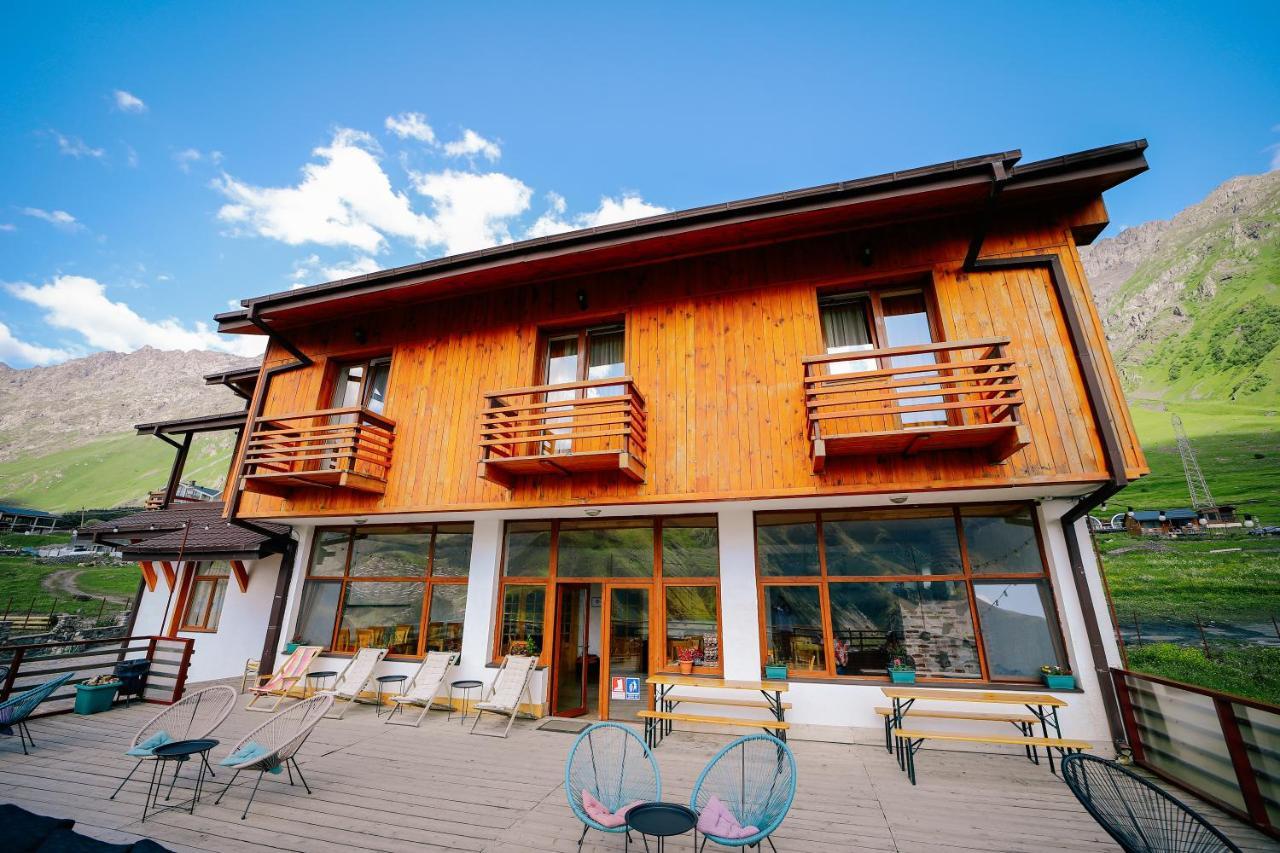Alpenhaus Kazbegi Hotel & Restaurant Kültér fotó