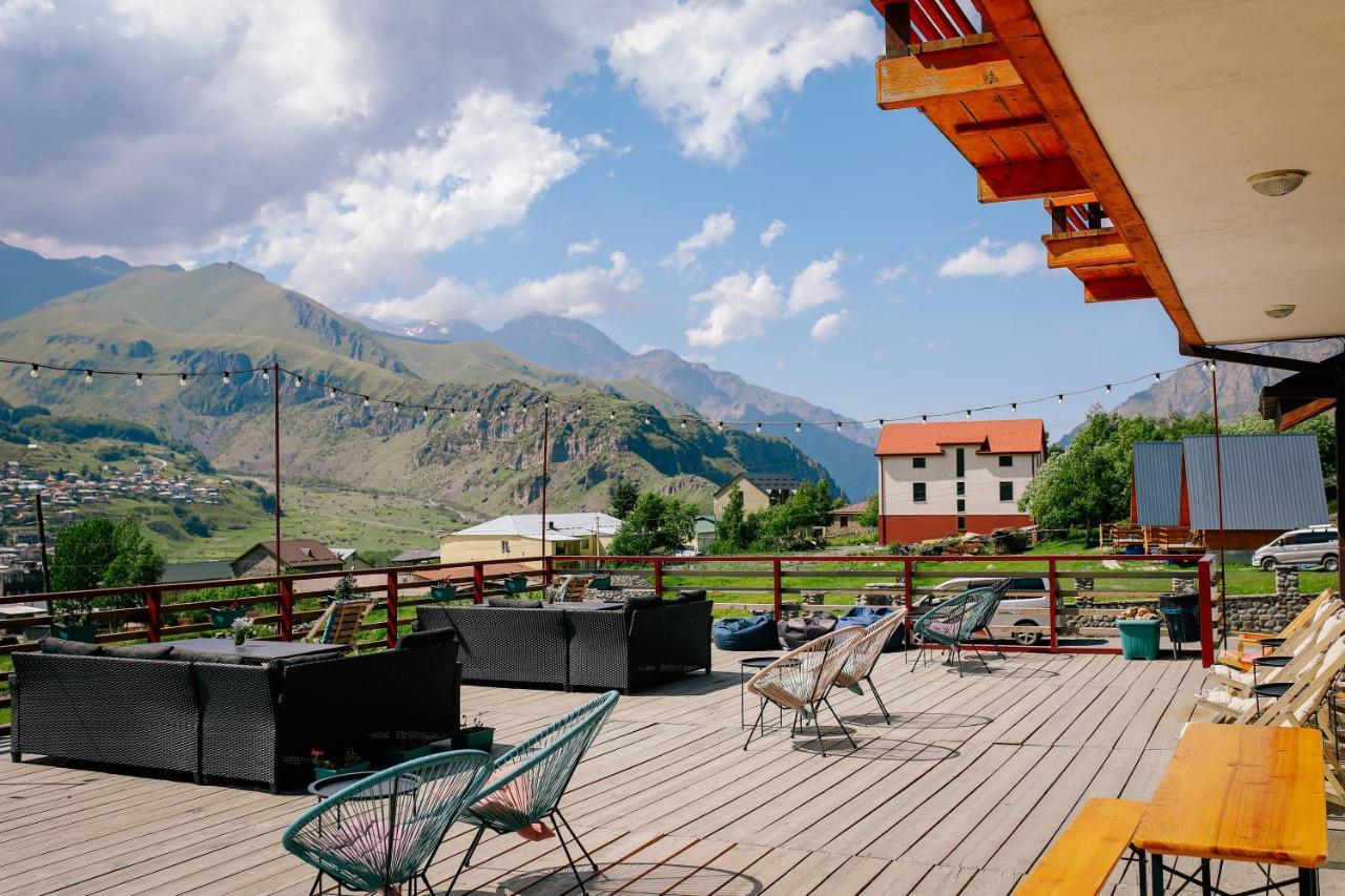 Alpenhaus Kazbegi Hotel & Restaurant Kültér fotó