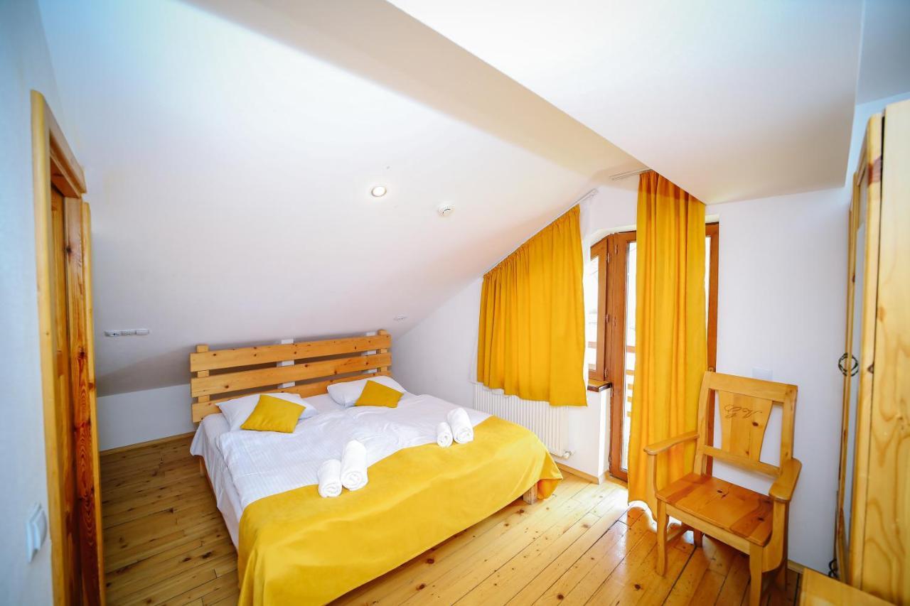 Alpenhaus Kazbegi Hotel & Restaurant Kültér fotó