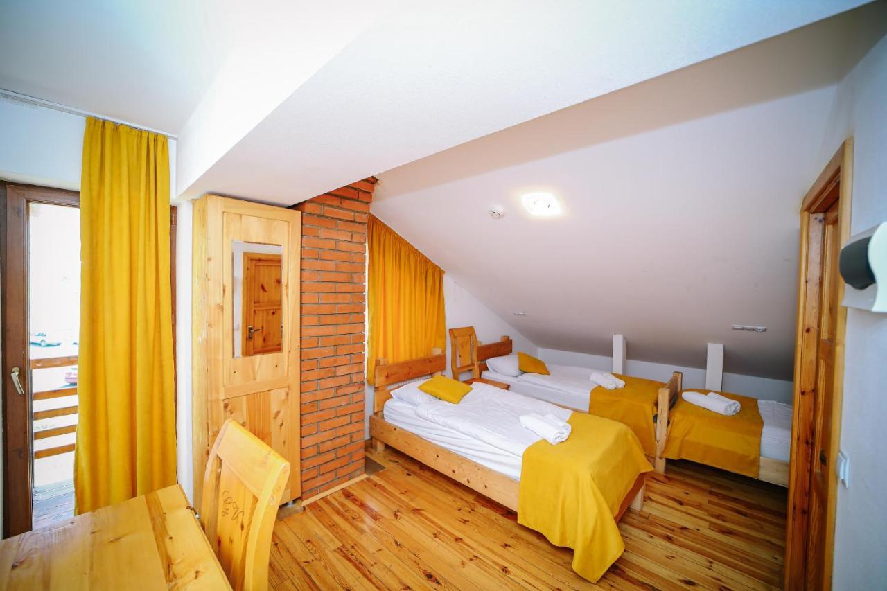 Alpenhaus Kazbegi Hotel & Restaurant Kültér fotó